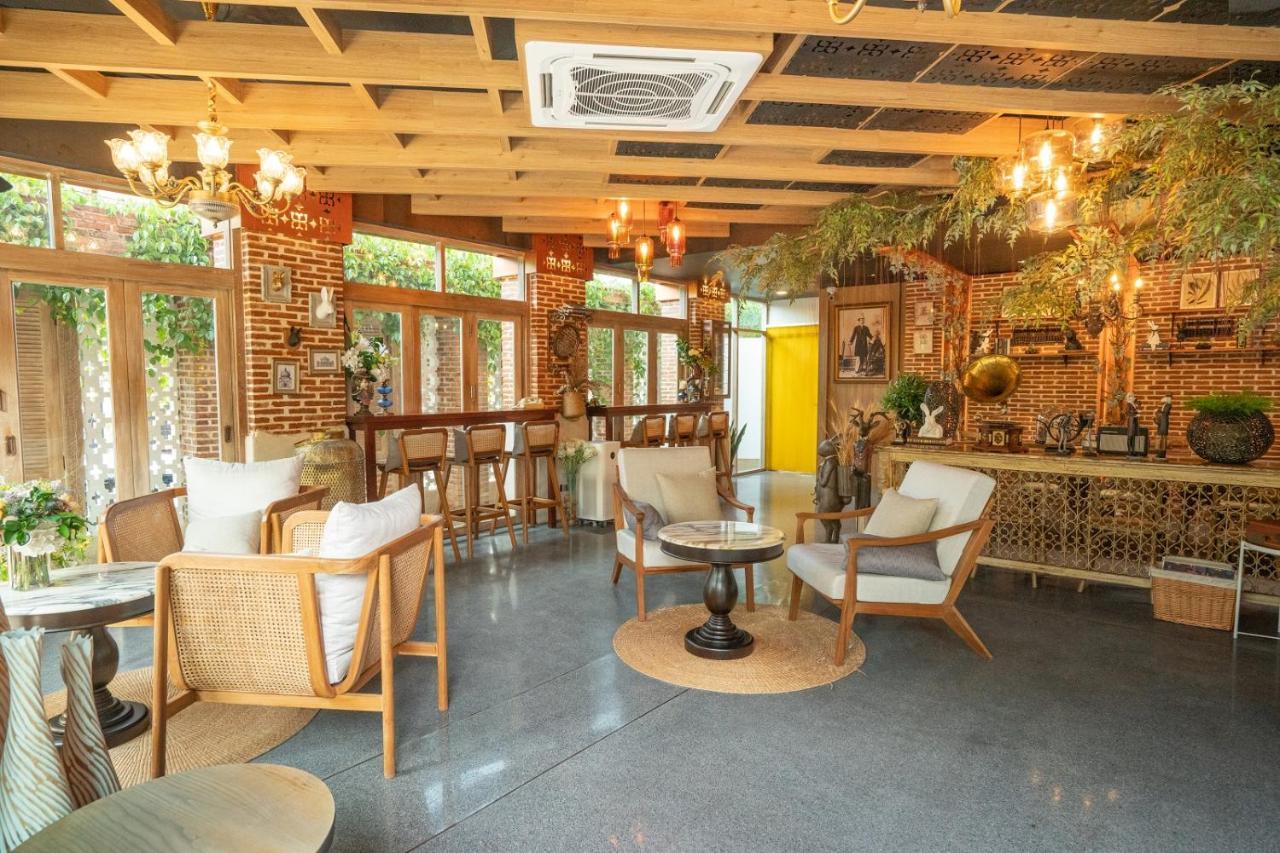 Sanae' Oldtown Hotel Chiang Mai Exterior photo
